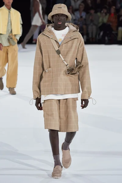 Look 12